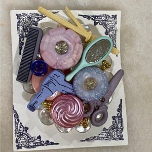 3/22 Vintage Hair Stylist Brooch / Hair Dresser